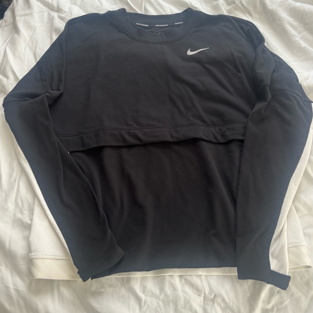 Nike Women’s Therma Sphere Running Top